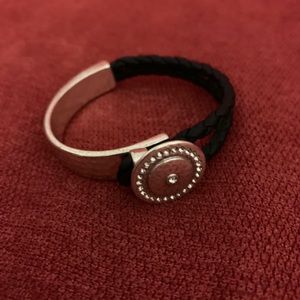 Premier design bracelet